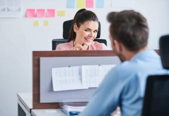 coqueterar en la oficina es ben�fico para tu salud