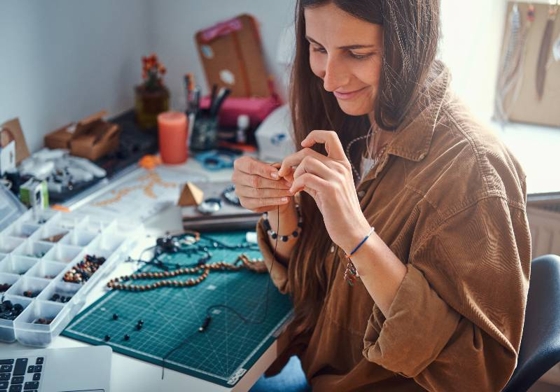 joyer�a hecha a mano