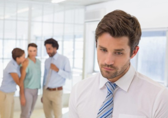 s�ndrome de estocolmo laboral